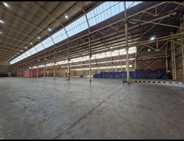 14,389M² WAREHOUSE TO LET IN ALRODE
